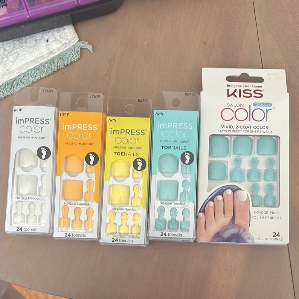 Kiss Press On Toe Nail Bundle